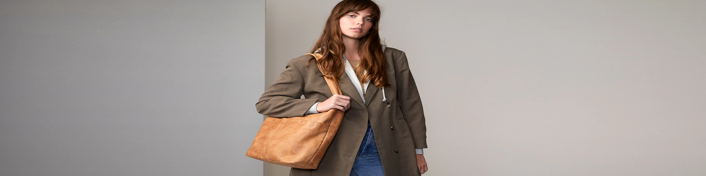 Shoulder bag Shoulder bag